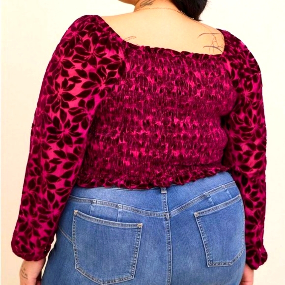 ♥️NWT VINTAGE TORRID TOP - VELVET RUCHED - PUFFY SLEEVE BLOUSE WINE - FLORAL - Picture 2 of 12